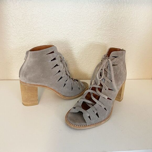 Jeffrey Campbell Corwin Suede gladiator Bootie- in stone Size 9.5 - Picture 5 of 13